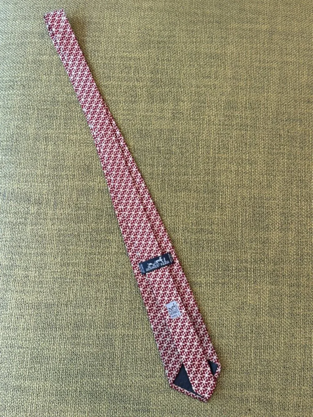*Hermes Red Silk Tie Geometric Atomic Print all over pattern